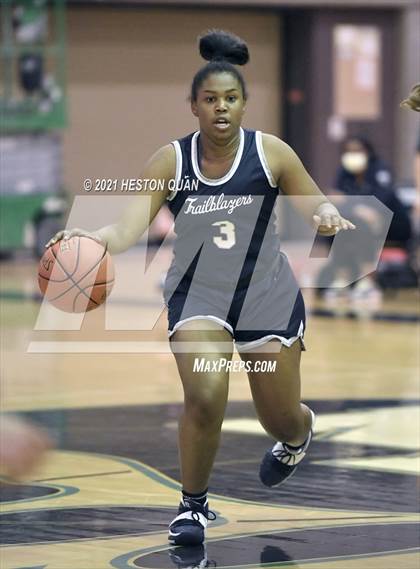 Thumbnail 3 in Aliso Niguel vs. Sierra Canyon photogallery.