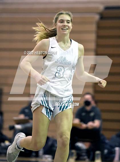 Thumbnail 1 in Aliso Niguel vs. Sierra Canyon photogallery.