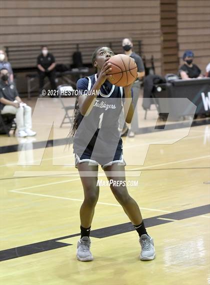 Thumbnail 1 in Aliso Niguel vs. Sierra Canyon photogallery.