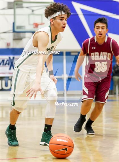 Thumbnail 2 in Canoga vs. Bravo (CIF D4 Final) photogallery.