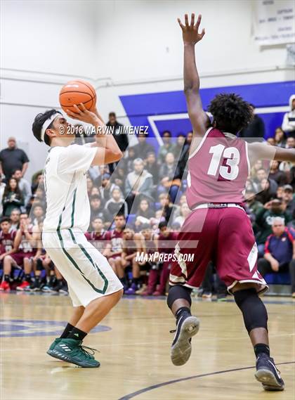 Thumbnail 1 in Canoga vs. Bravo (CIF D4 Final) photogallery.