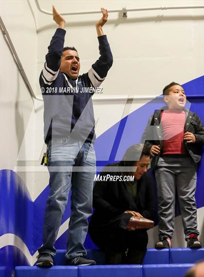 Thumbnail 2 in Canoga vs. Bravo (CIF D4 Final) photogallery.