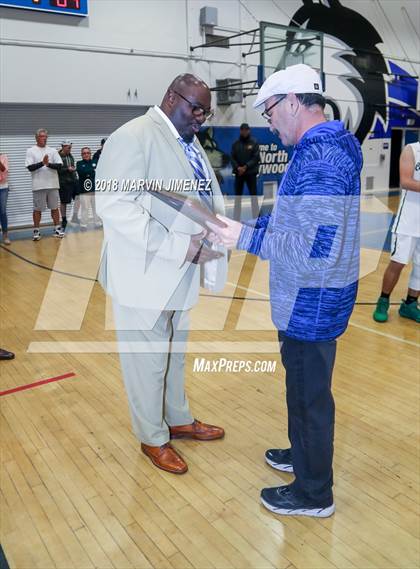 Thumbnail 2 in Canoga vs. Bravo (CIF D4 Final) photogallery.