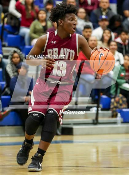 Thumbnail 3 in Canoga vs. Bravo (CIF D4 Final) photogallery.