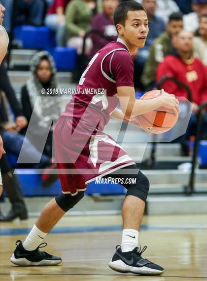 Thumbnail 2 in Canoga vs. Bravo (CIF D4 Final) photogallery.