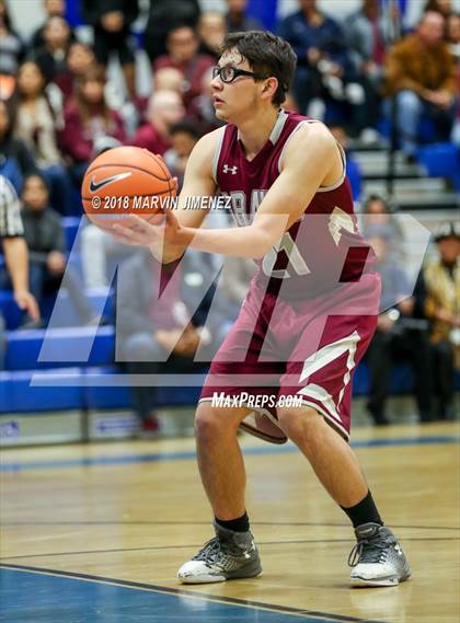 Thumbnail 1 in Canoga vs. Bravo (CIF D4 Final) photogallery.