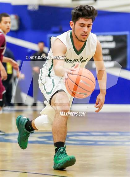 Thumbnail 3 in Canoga vs. Bravo (CIF D4 Final) photogallery.