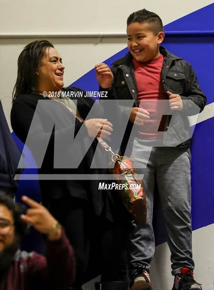 Thumbnail 2 in Canoga vs. Bravo (CIF D4 Final) photogallery.