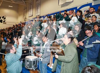 Thumbnail 2 in Canoga vs. Bravo (CIF D4 Final) photogallery.