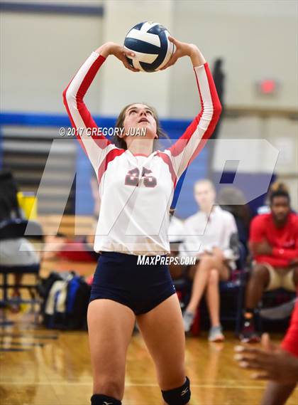Thumbnail 3 in St. Joseph's Academy vs E.D. White (Catholic League Tournament) photogallery.