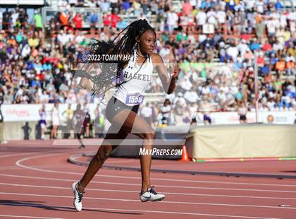 Thumbnail 3 in UIL 2A State Track Meet photogallery.