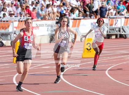 Thumbnail 2 in UIL 2A State Track Meet photogallery.