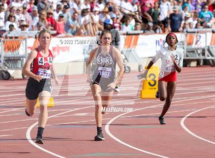 Thumbnail 1 in UIL 2A State Track Meet photogallery.