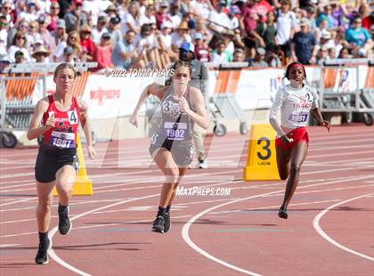 Thumbnail 3 in UIL 2A State Track Meet photogallery.