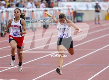 Thumbnail 3 in UIL 2A State Track Meet photogallery.