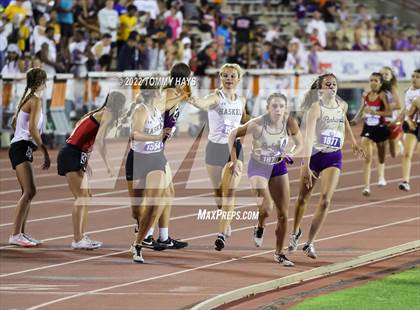 Thumbnail 2 in UIL 2A State Track Meet photogallery.