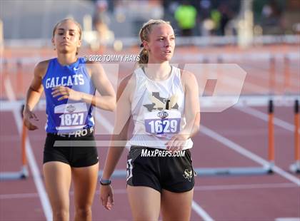 Thumbnail 3 in UIL 2A State Track Meet photogallery.