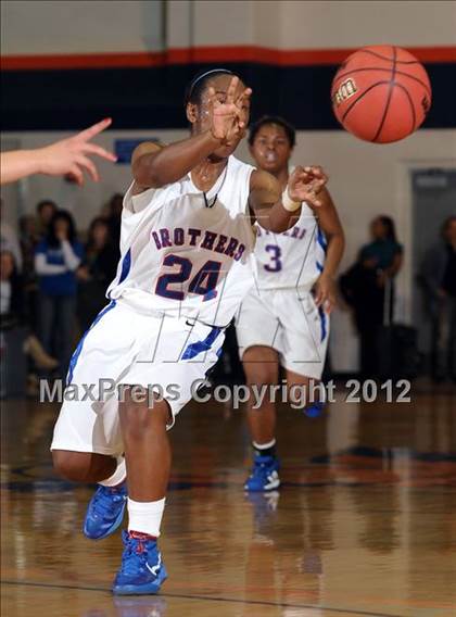 Thumbnail 2 in Modesto Christian vs. Christian Brothers (CIF SJS D3 Playoffs) photogallery.