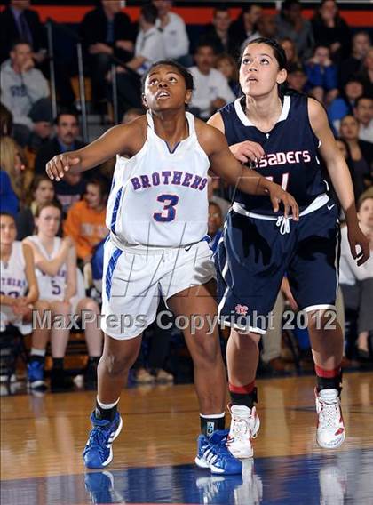 Thumbnail 2 in Modesto Christian vs. Christian Brothers (CIF SJS D3 Playoffs) photogallery.