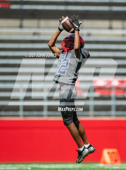 Thumbnail 1 in Willingboro vs. Cedar Creek (Rumble on the Raritan) photogallery.