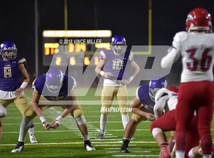 Thumbnail 2 in Eastmont vs. Puyallup (WIAA 4A 1st Round) photogallery.