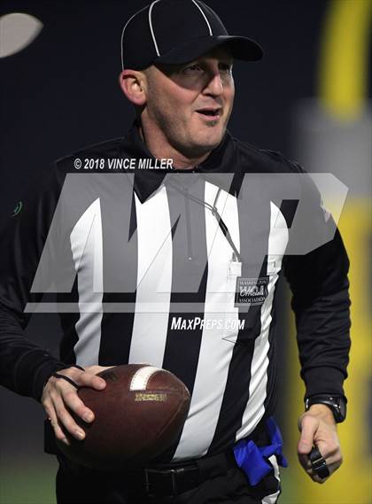 Thumbnail 1 in Eastmont vs. Puyallup (WIAA 4A 1st Round) photogallery.