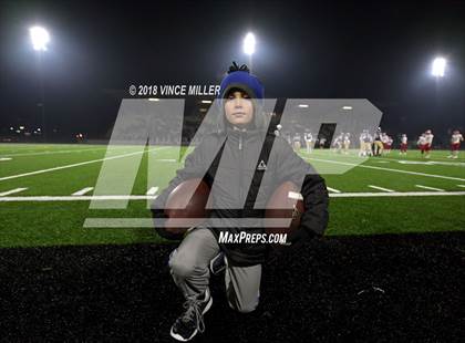 Thumbnail 2 in Eastmont vs. Puyallup (WIAA 4A 1st Round) photogallery.
