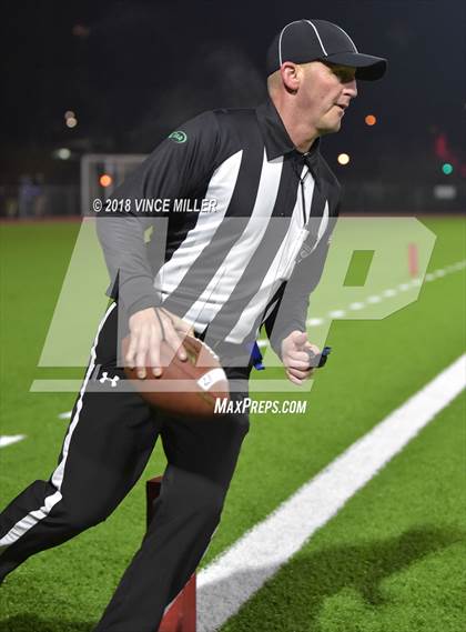 Thumbnail 1 in Eastmont vs. Puyallup (WIAA 4A 1st Round) photogallery.