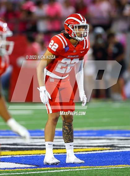 Thumbnail 2 in Creekside vs. Mater Dei photogallery.
