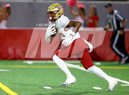 Thumbnail 2 in Creekside vs. Mater Dei photogallery.