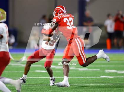 Thumbnail 3 in Creekside vs. Mater Dei photogallery.
