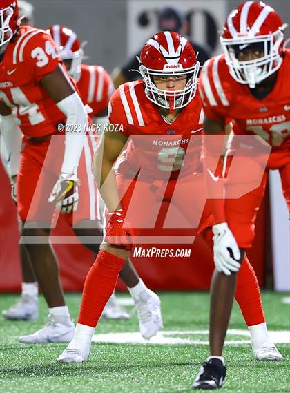 Thumbnail 1 in Creekside vs. Mater Dei photogallery.