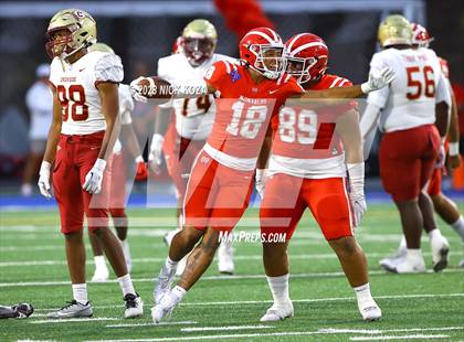 Thumbnail 3 in Creekside vs. Mater Dei photogallery.