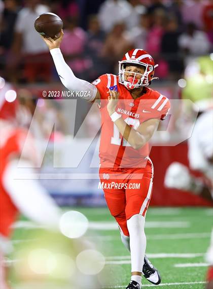 Thumbnail 3 in Creekside vs. Mater Dei photogallery.