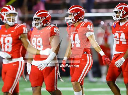 Thumbnail 3 in Creekside vs. Mater Dei photogallery.