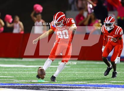 Thumbnail 2 in Creekside vs. Mater Dei photogallery.