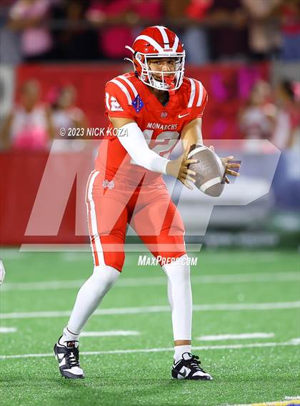 Thumbnail 2 in Creekside vs. Mater Dei photogallery.