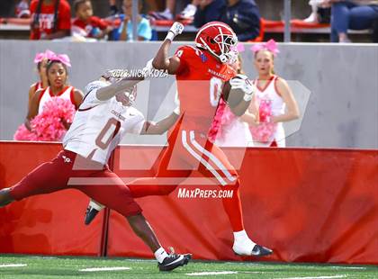 Thumbnail 3 in Creekside vs. Mater Dei photogallery.