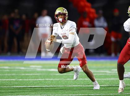 Thumbnail 2 in Creekside vs. Mater Dei photogallery.