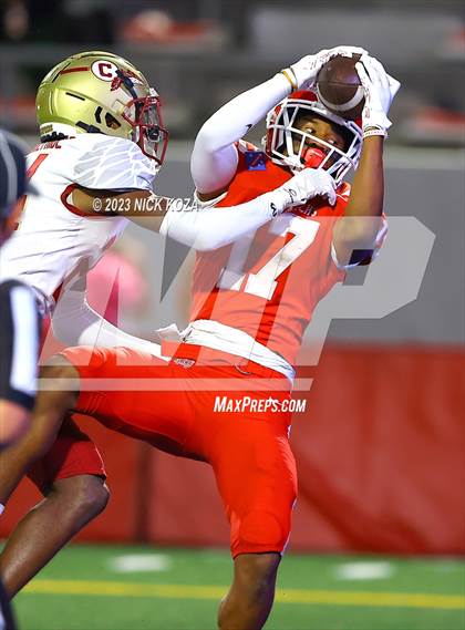 Thumbnail 3 in Creekside vs. Mater Dei photogallery.