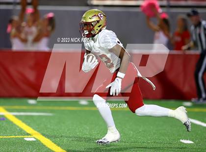 Thumbnail 3 in Creekside vs. Mater Dei photogallery.