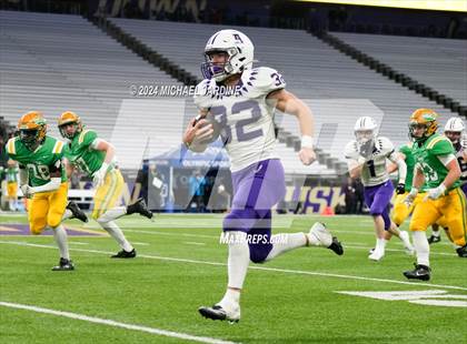 Thumbnail 1 in Tumwater vs Anacortes (WIAA 2A Final) photogallery.
