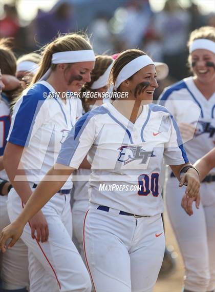 Thumbnail 2 in Arvada West vs Legend (CHSAA 5A Playoff) photogallery.