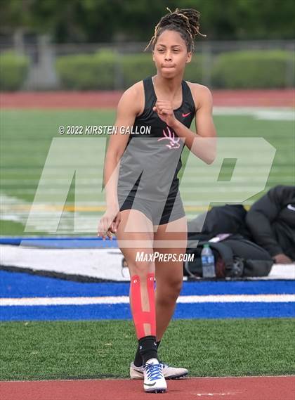 Thumbnail 2 in UIL 5A District 7 & 8 Area Track Championship (Girls Field Events) photogallery.