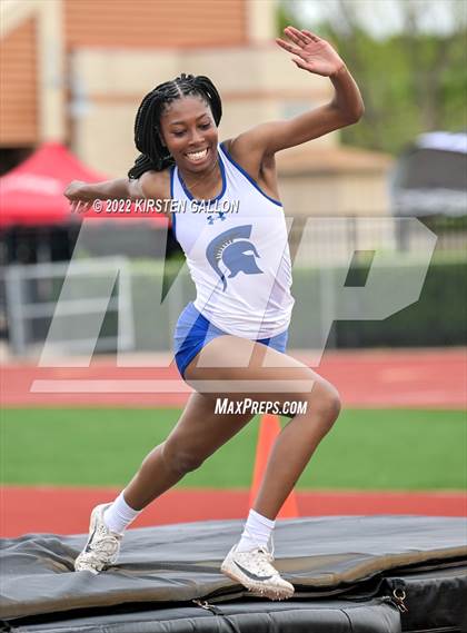 Thumbnail 3 in UIL 5A District 7 & 8 Area Track Championship (Girls Field Events) photogallery.