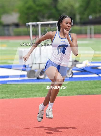 Thumbnail 3 in UIL 5A District 7 & 8 Area Track Championship (Girls Field Events) photogallery.