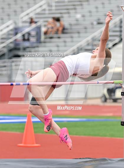 Thumbnail 1 in UIL 5A District 7 & 8 Area Track Championship (Girls Field Events) photogallery.