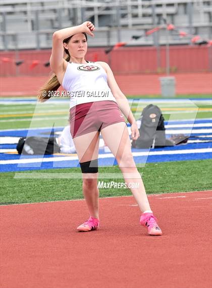 Thumbnail 3 in UIL 5A District 7 & 8 Area Track Championship (Girls Field Events) photogallery.