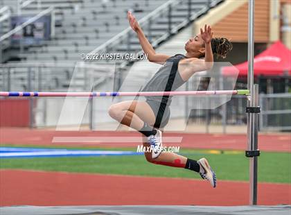 Thumbnail 3 in UIL 5A District 7 & 8 Area Track Championship (Girls Field Events) photogallery.