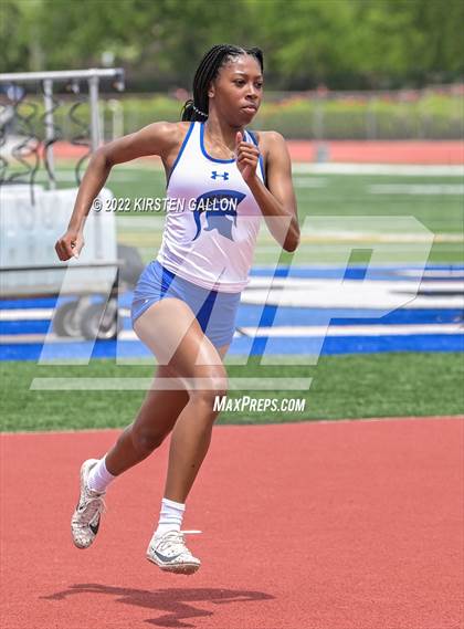 Thumbnail 3 in UIL 5A District 7 & 8 Area Track Championship (Girls Field Events) photogallery.